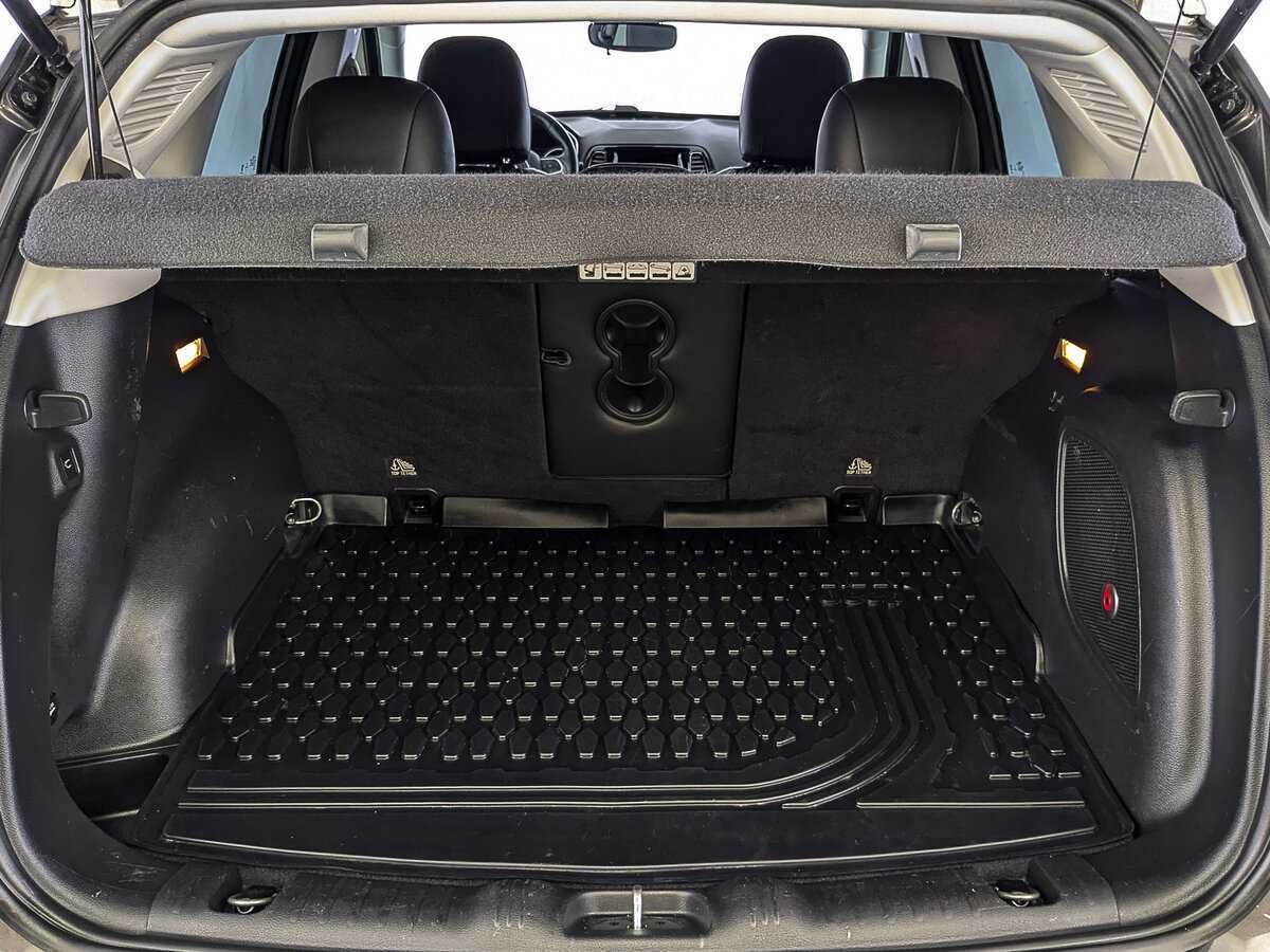 Jeep Compass с пробегом — 2018 год. Фото: #9