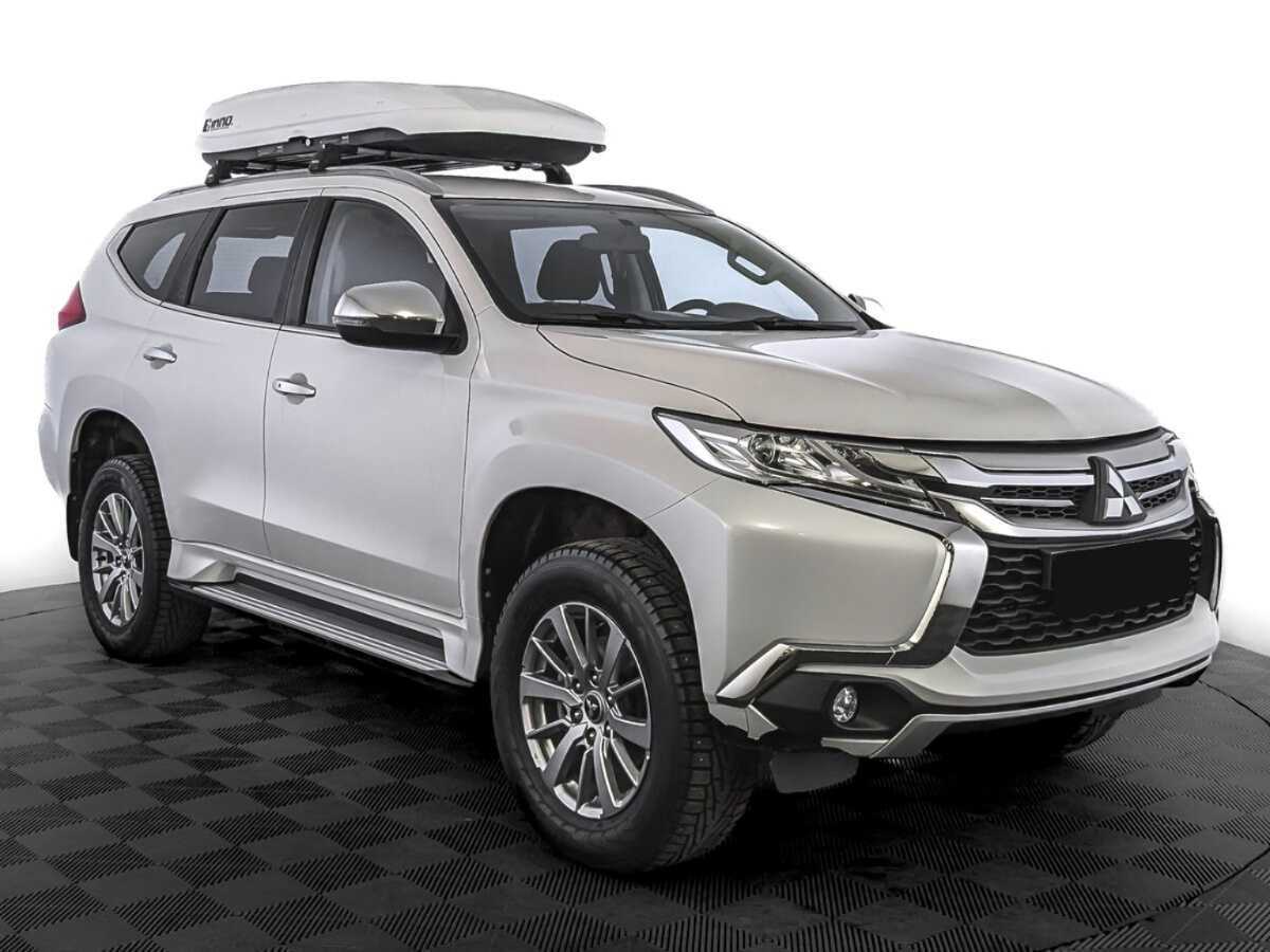 Mitsubishi Pajero Sport с пробегом — 2018 год. Фото: #2