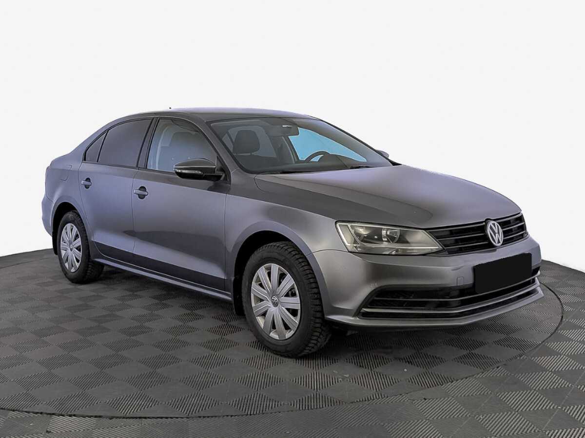 Volkswagen Jetta с пробегом — 2016 год. Фото: #2