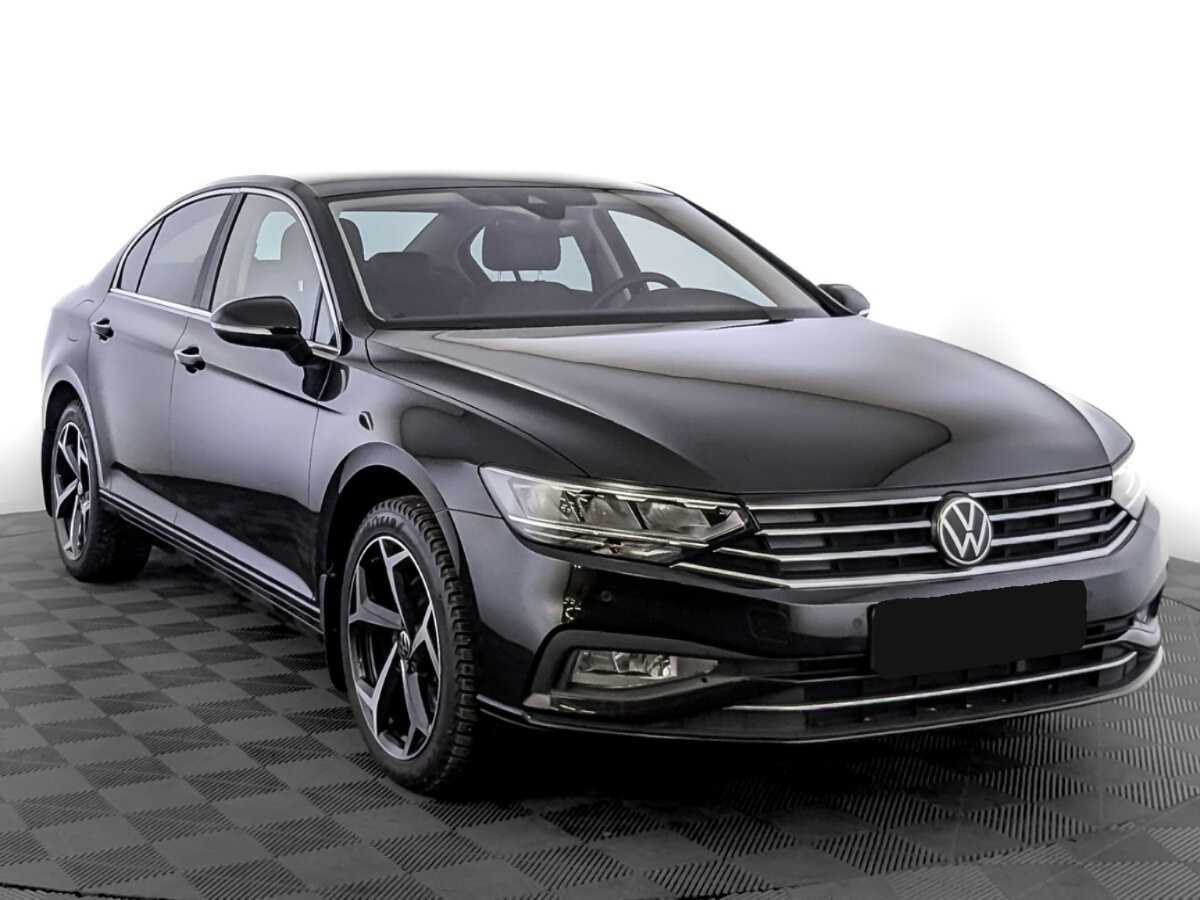 Volkswagen Passat с пробегом — 2021 год. Фото: #2