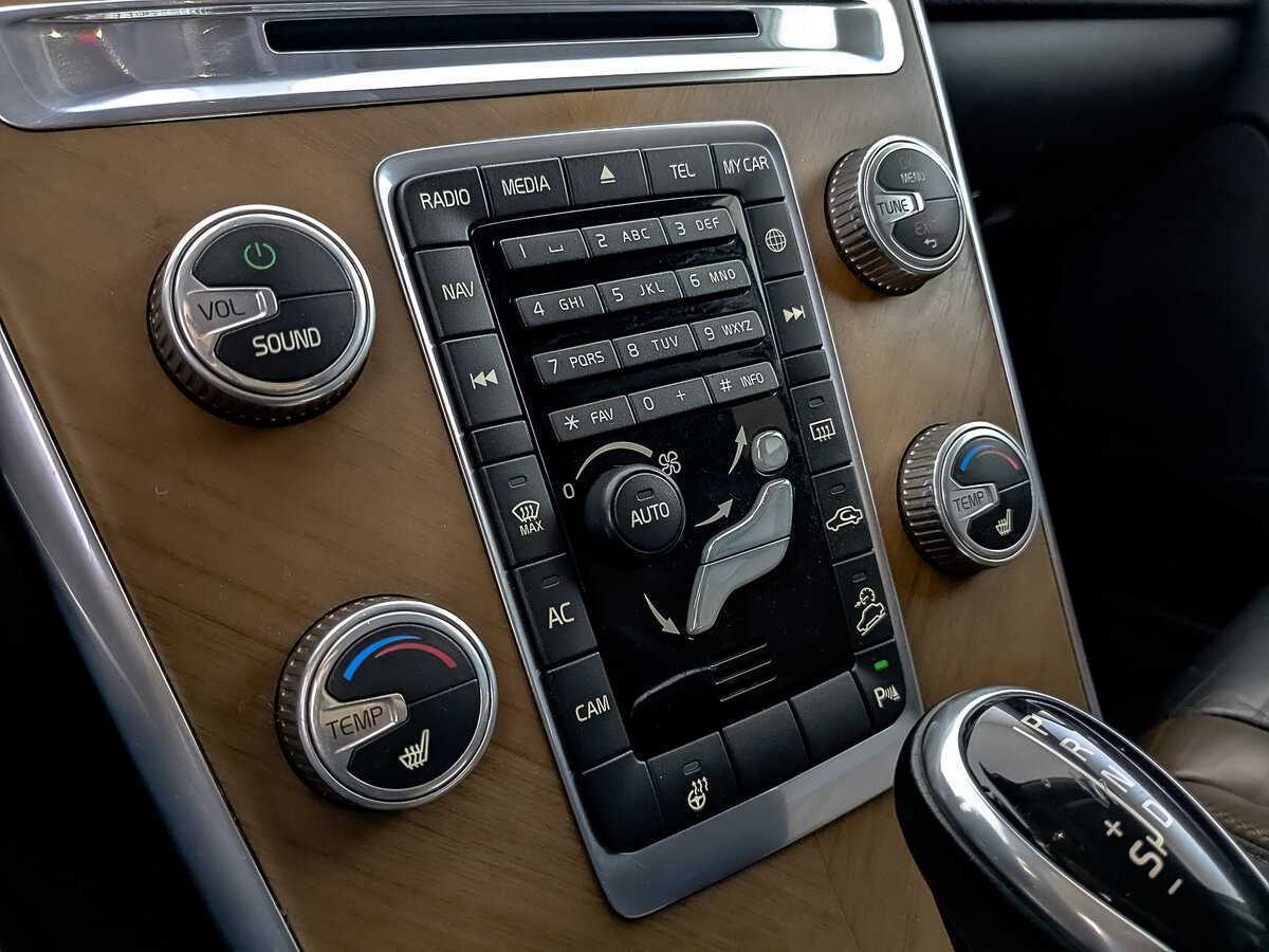 Volvo XC60 с пробегом — 2014 год. Фото: #20