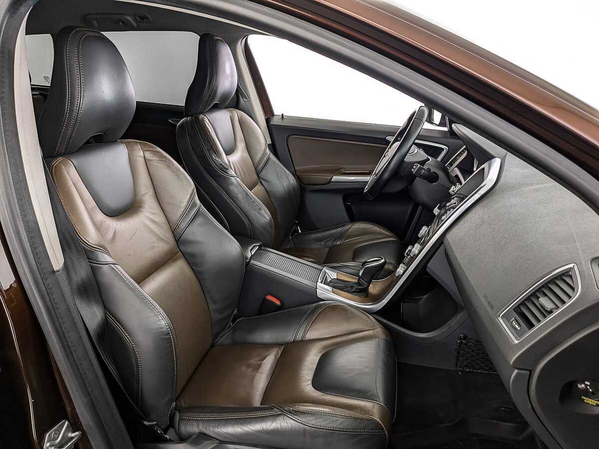 Volvo XC60 с пробегом — 2014 год. Фото: #23