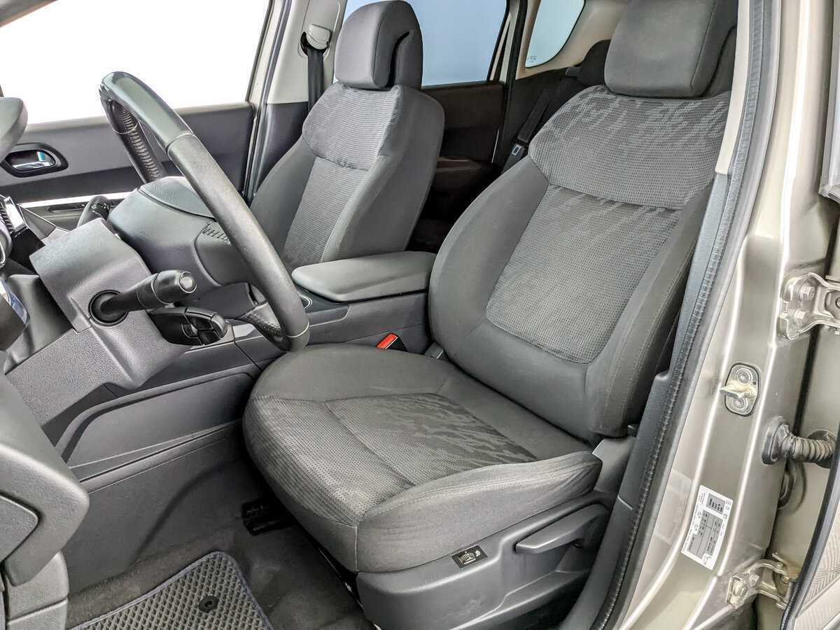 Peugeot 3008 с пробегом — 2012 год. Фото: #19