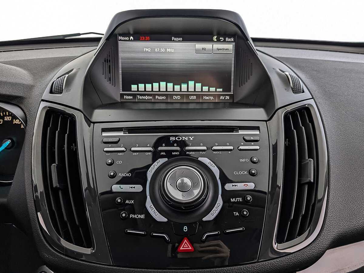 Ford Kuga с пробегом — 2014 год. Фото: #16