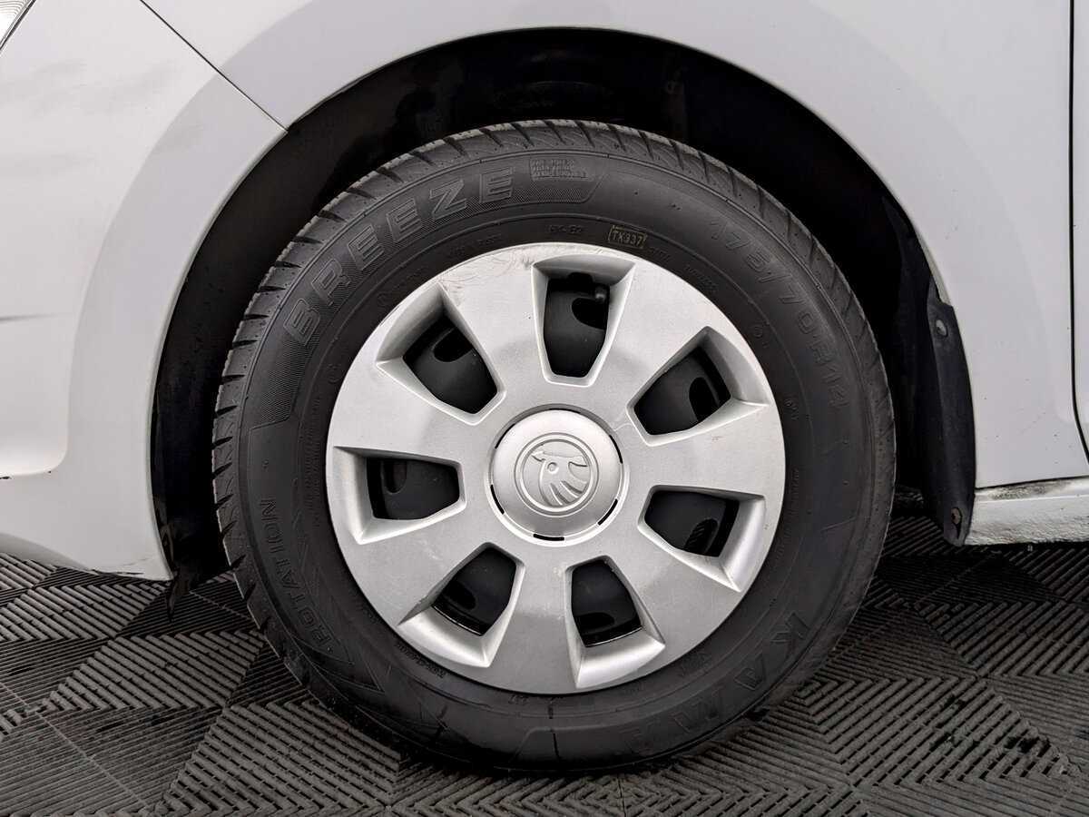 Skoda Rapid с пробегом — 2017 год. Фото: #17