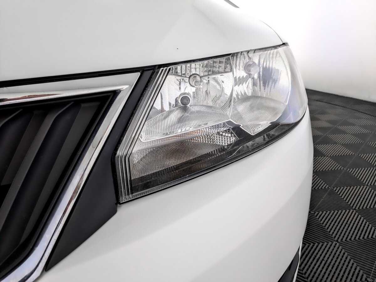 Skoda Rapid с пробегом — 2017 год. Фото: #16