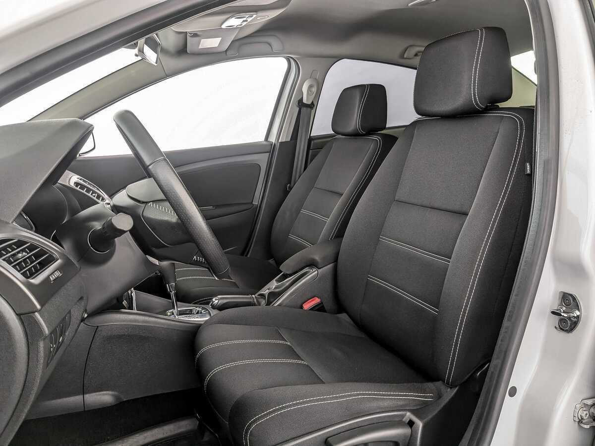 Renault Fluence с пробегом — 2013 год. Фото: #19