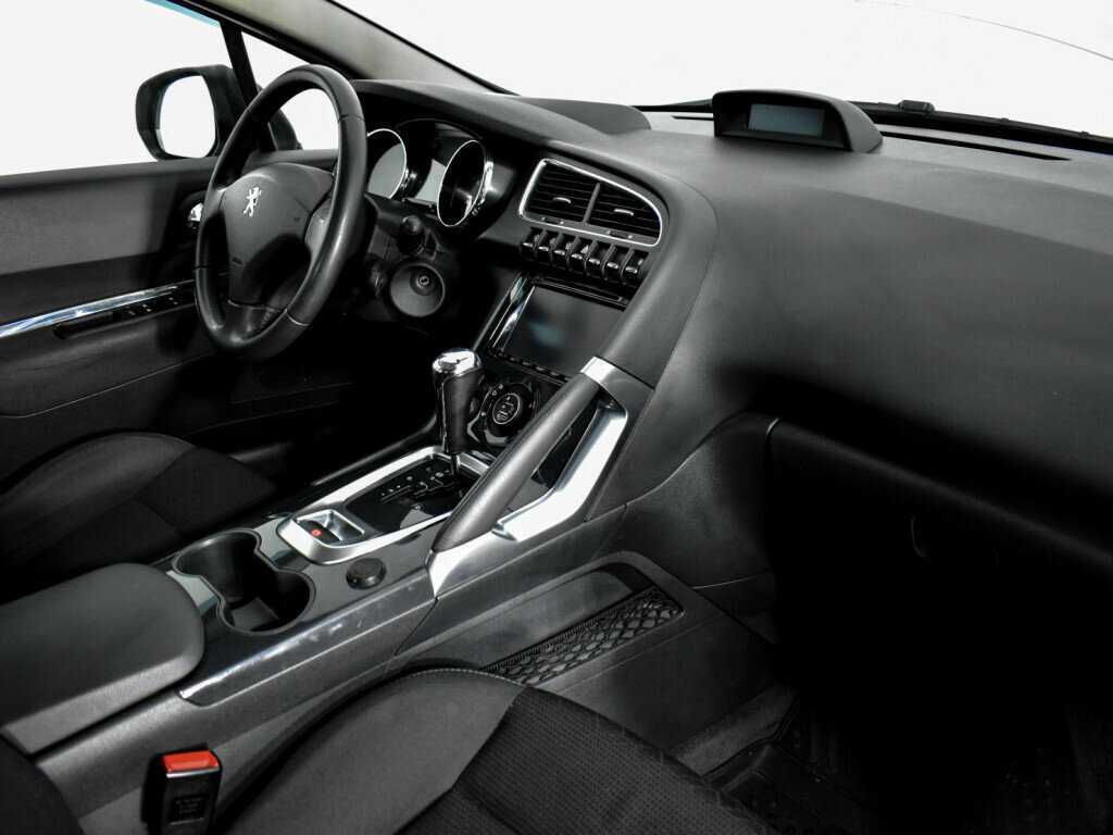 Peugeot 3008 с пробегом — 2014 год. Фото: #10