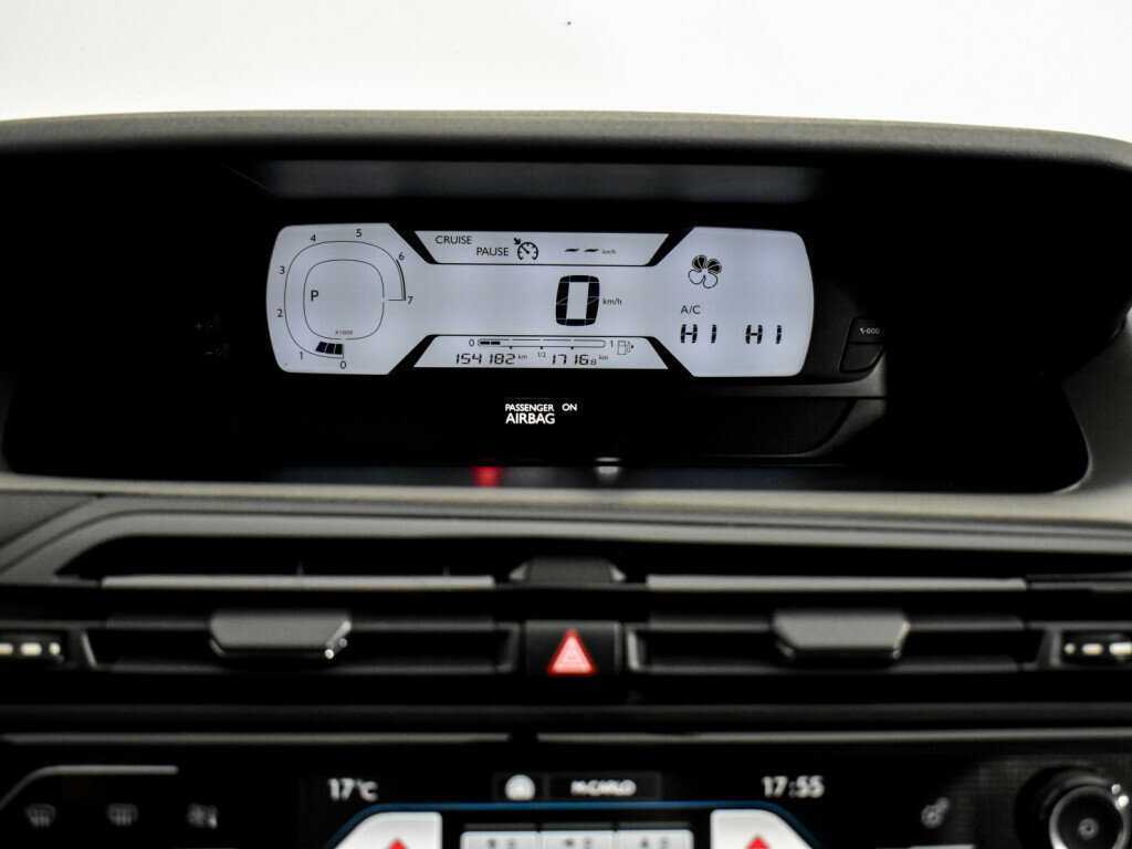 Citroen C4 Picasso с пробегом — 2015 год. Фото: #17