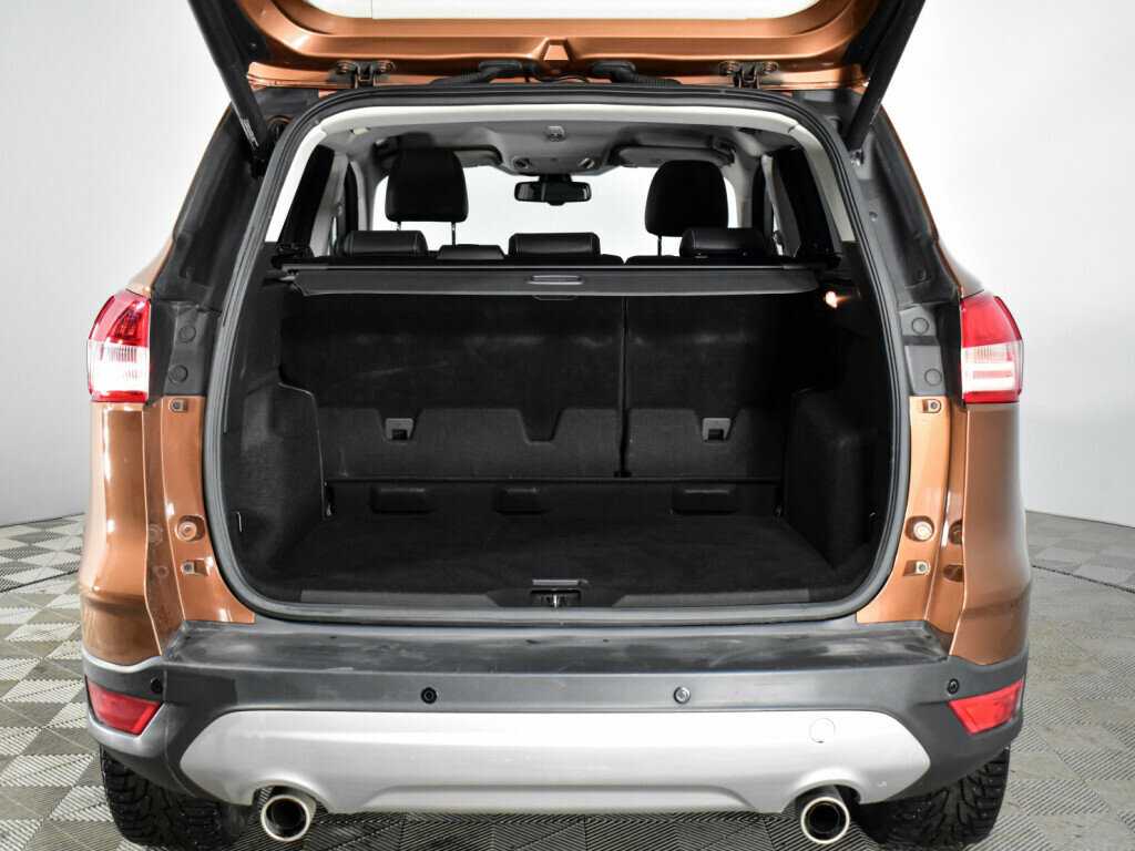 Ford Kuga с пробегом — 2016 год. Фото: #15