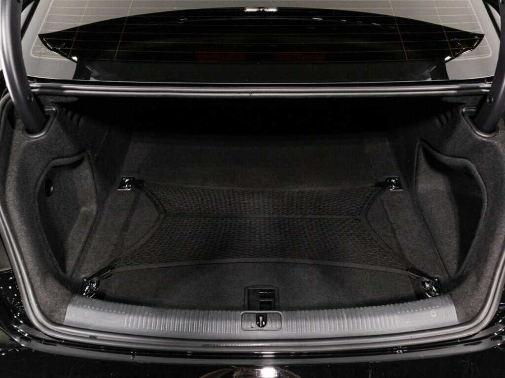 Audi A4 с пробегом — 2016 год. Фото: #14