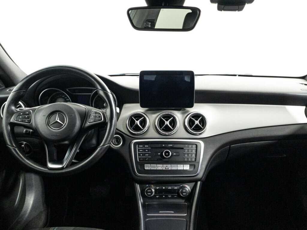 Mercedes-Benz CLA с пробегом — 2016 год. Фото: #11