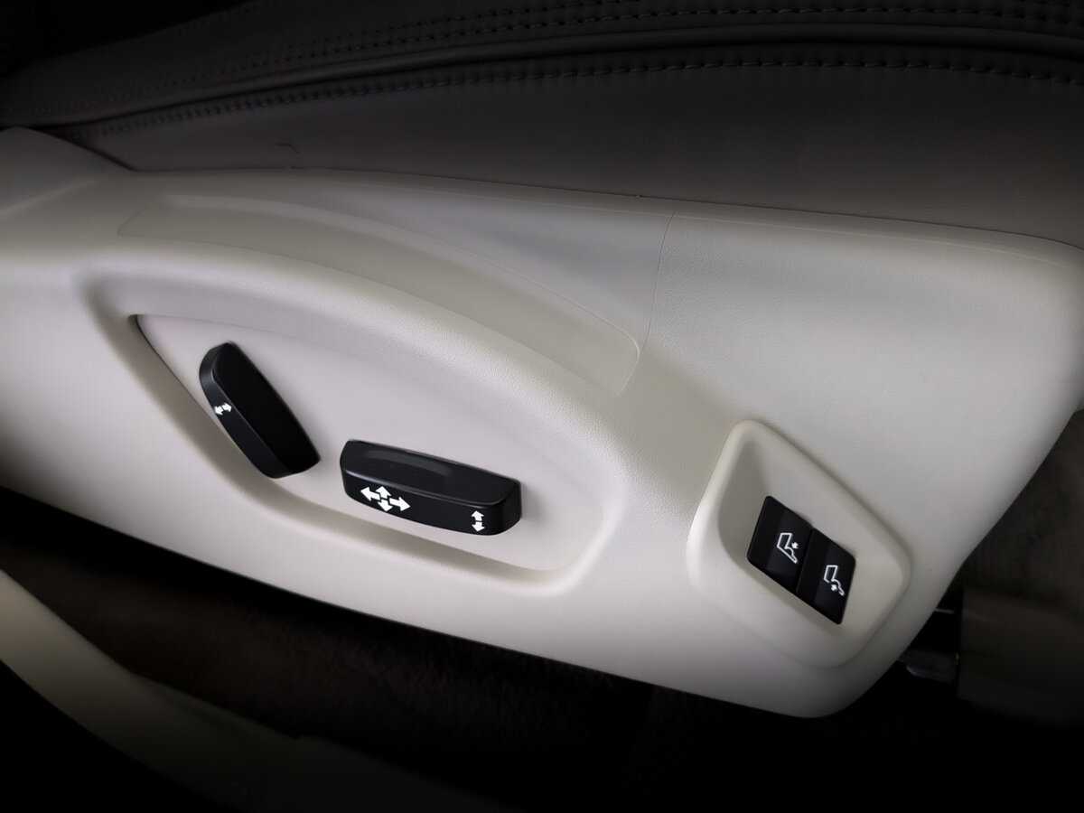 Volvo XC60 с пробегом — 2013 год. Фото: #22