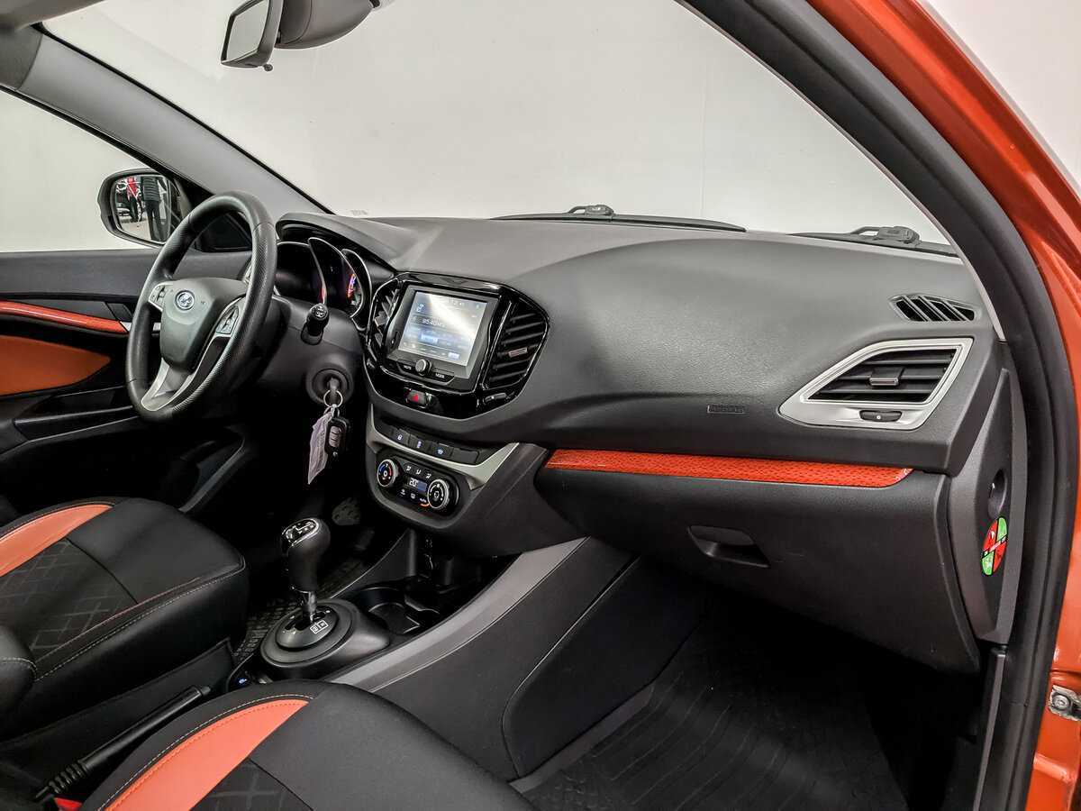 Lada (ВАЗ) Vesta с пробегом — 2019 год. Фото: #10