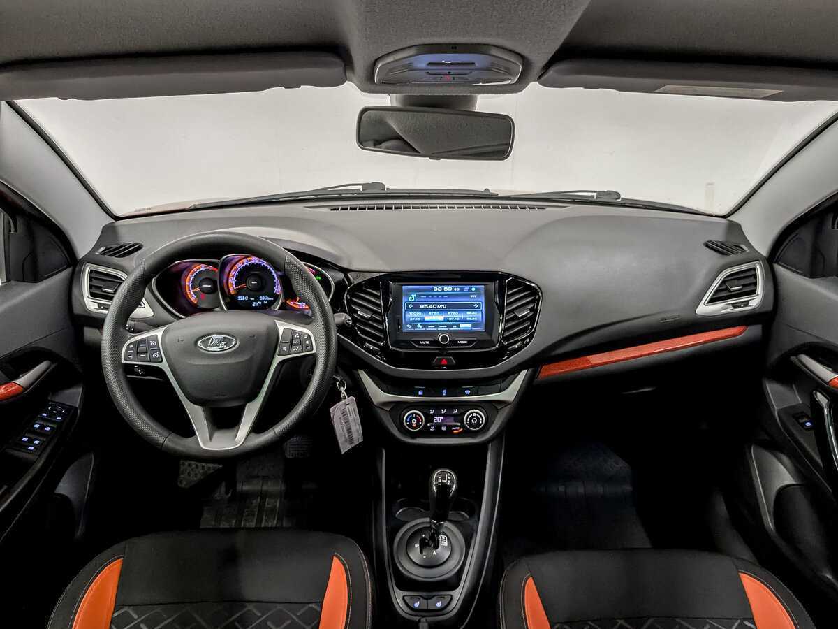 Lada (ВАЗ) Vesta с пробегом — 2019 год. Фото: #13