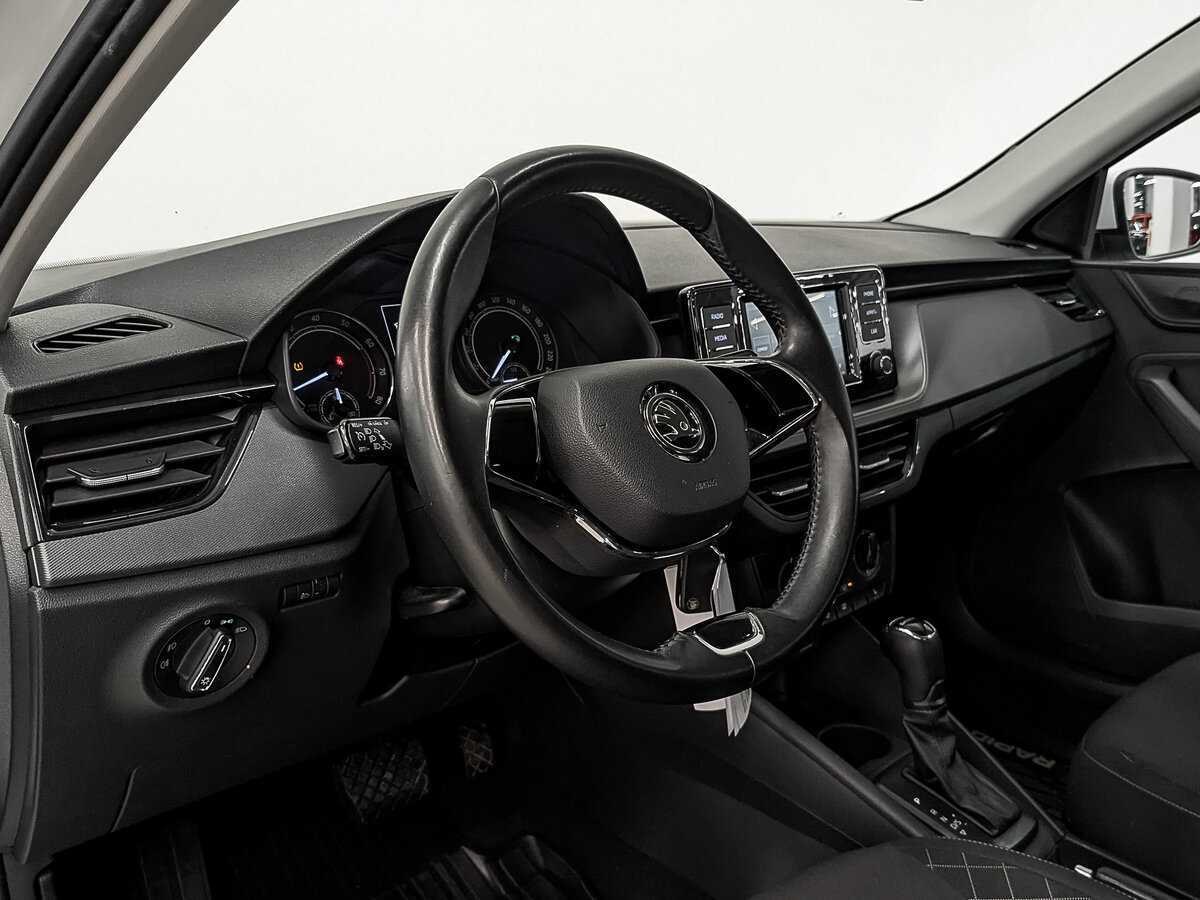Skoda Rapid с пробегом — 2020 год. Фото: #12