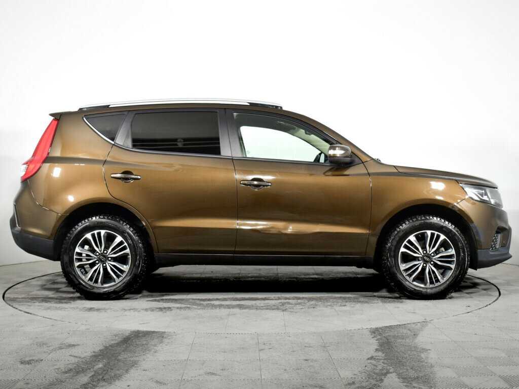 Geely Emgrand X7 с пробегом — 2019 год. Фото: #3