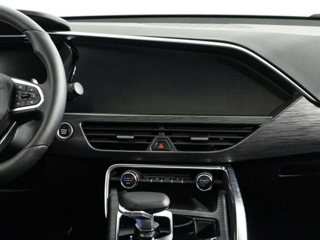 Geely Tugella с пробегом — 2024 год. Фото: #13