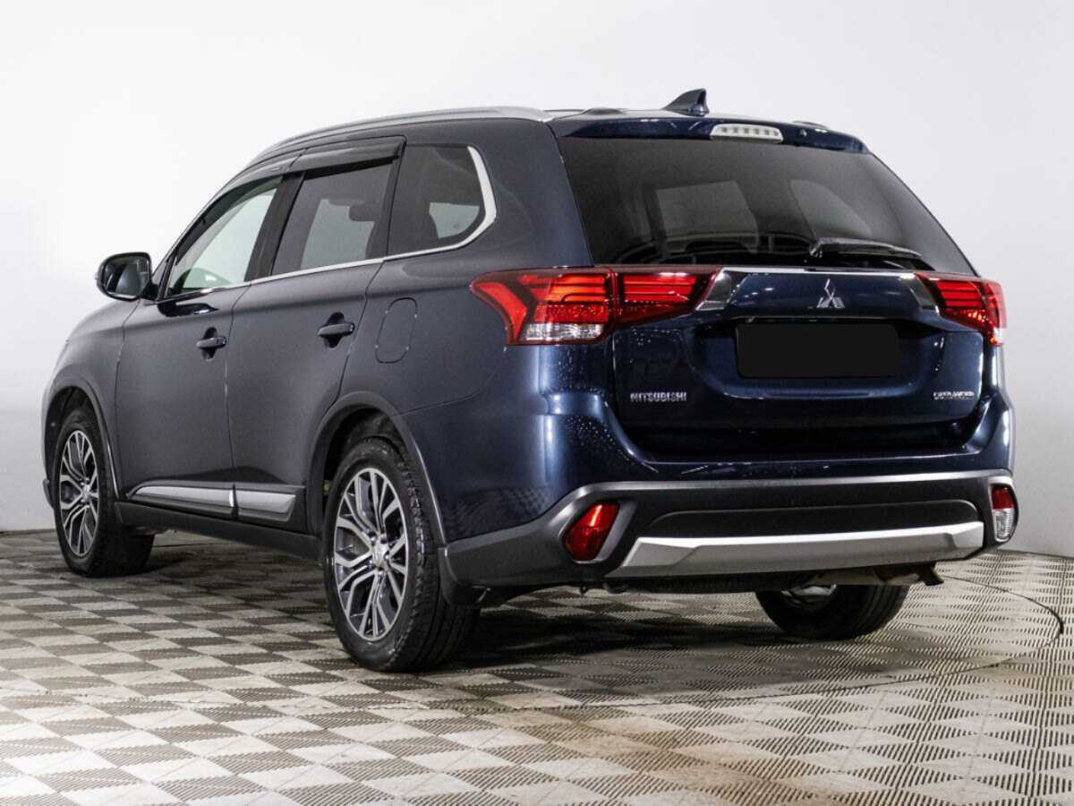 Mitsubishi Outlander с пробегом — 2018 год. Фото: #6