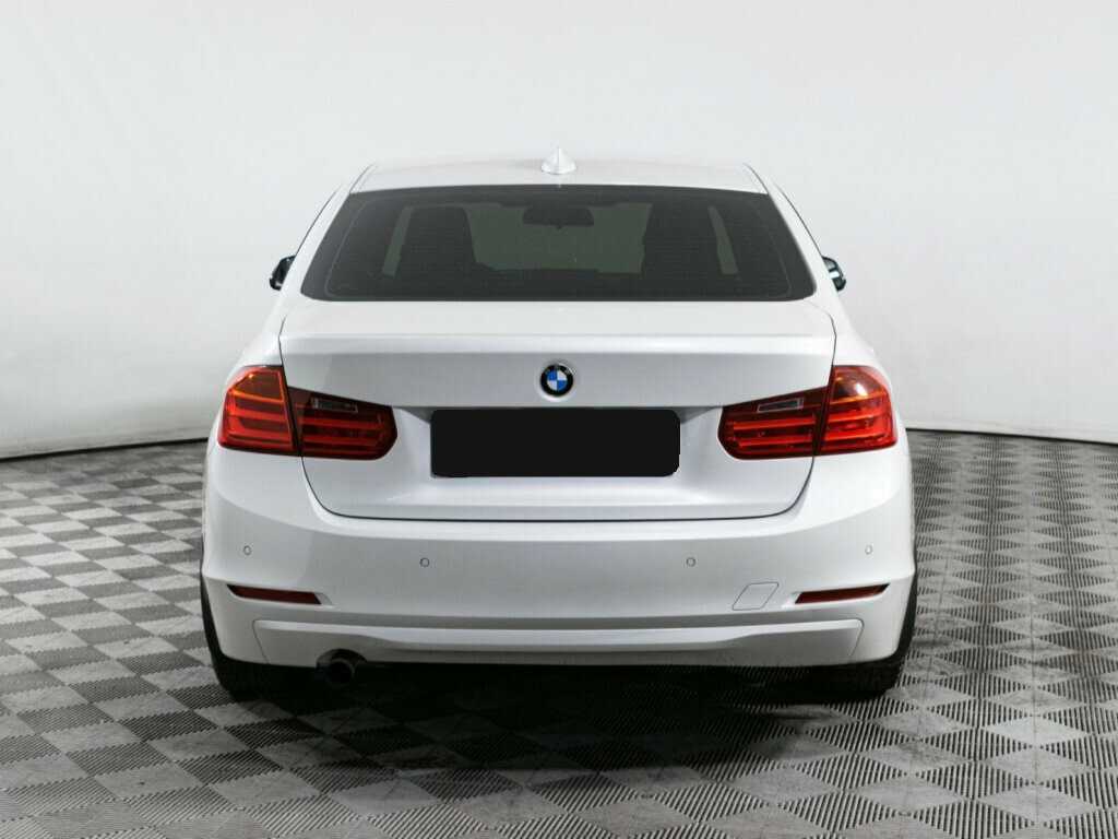 BMW 3 серии с пробегом — 2014 год. Фото: #4