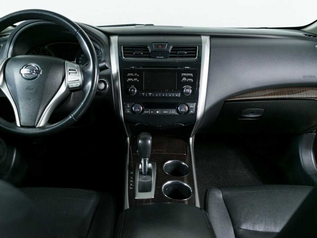 Nissan Teana с пробегом — 2014 год. Фото: #8