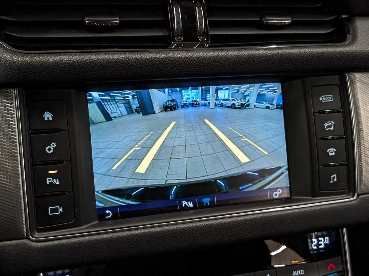 Jaguar XF с пробегом — 2017 год. Фото: #23