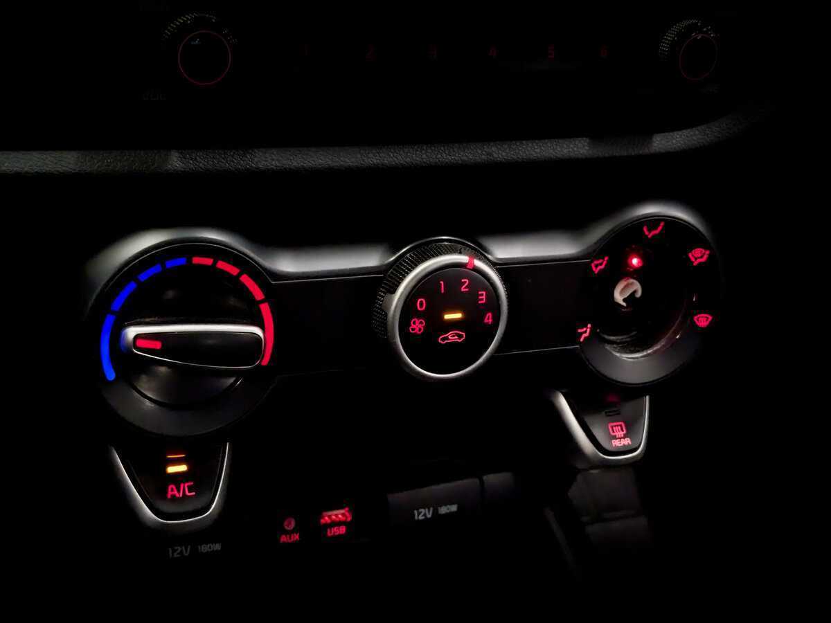 Kia Rio с пробегом — 2020 год. Фото: #21