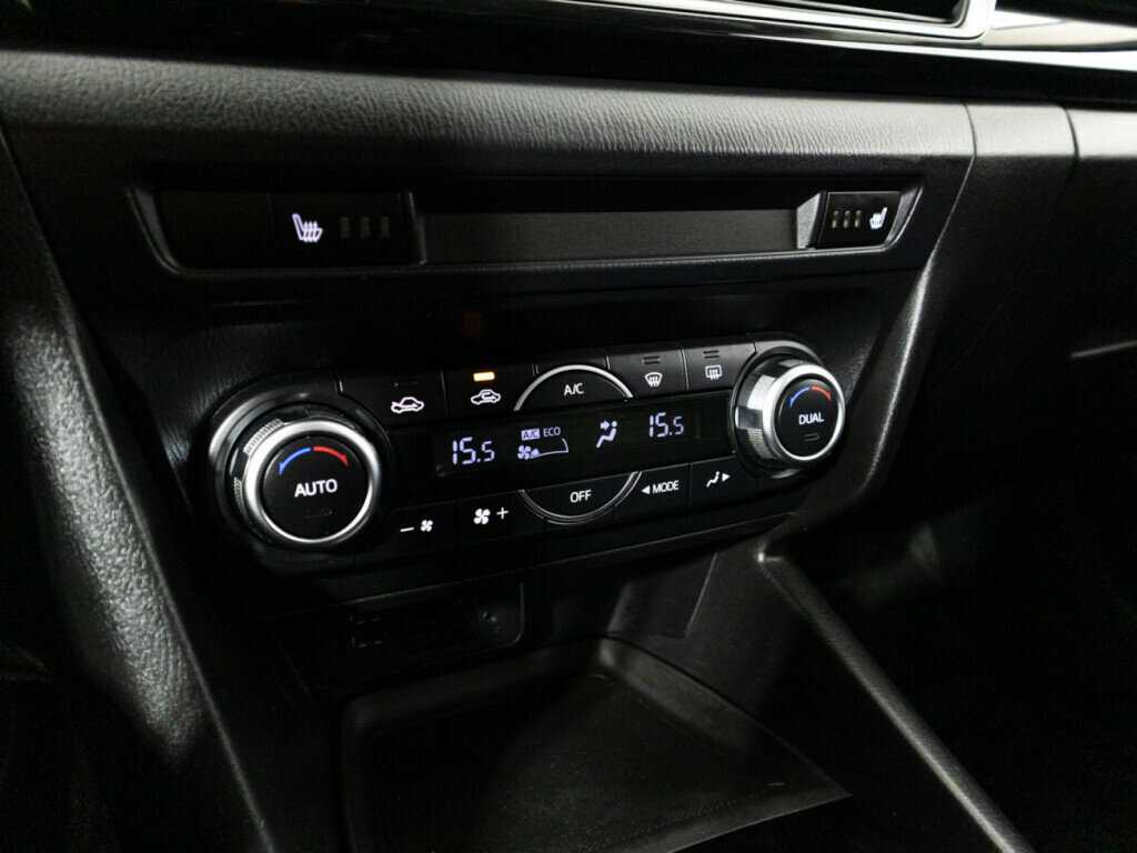 Mazda 3 с пробегом — 2013 год. Фото: #16