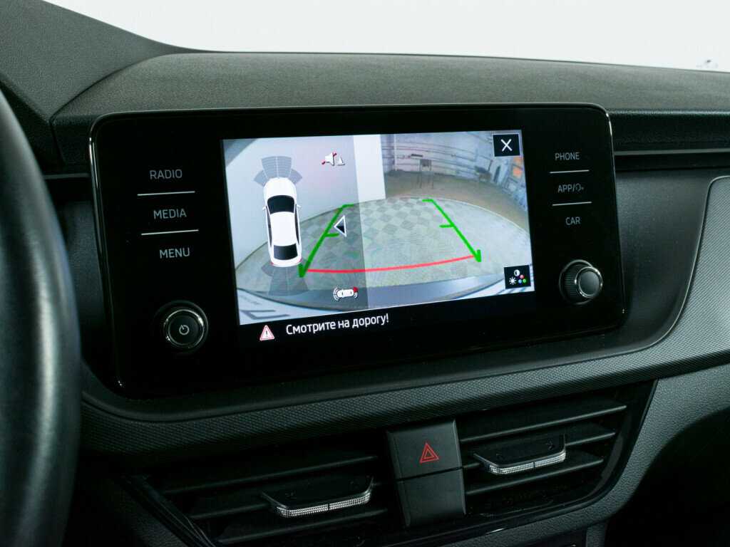 Skoda Rapid с пробегом — 2021 год. Фото: #12