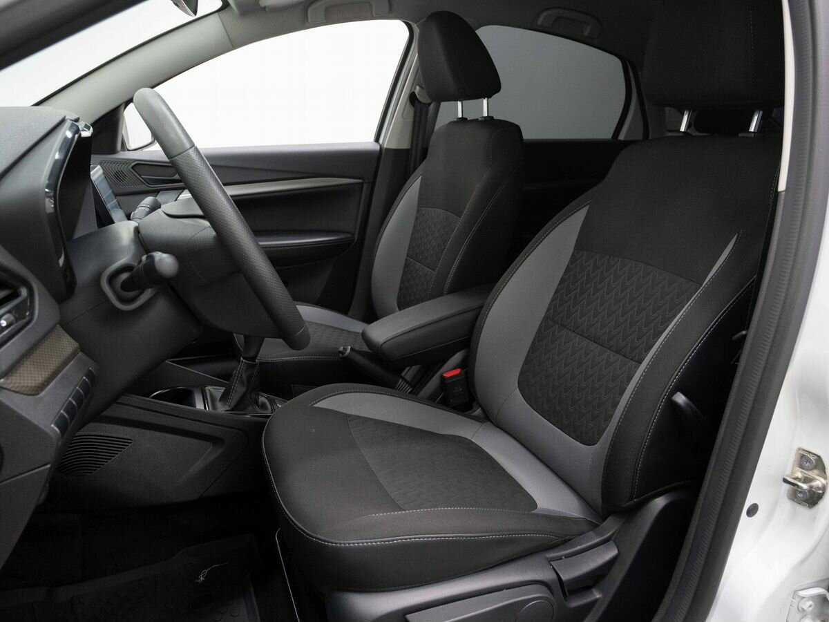 Lada (ВАЗ) Vesta с пробегом — 2023 год. Фото: #8