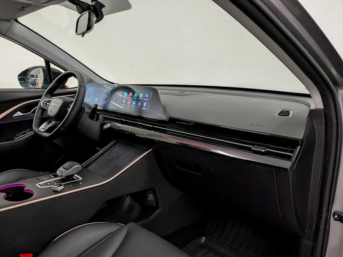 OMODA C5 с пробегом — 2023 год. Фото: #10