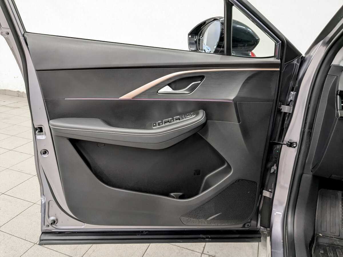 OMODA C5 с пробегом — 2023 год. Фото: #16