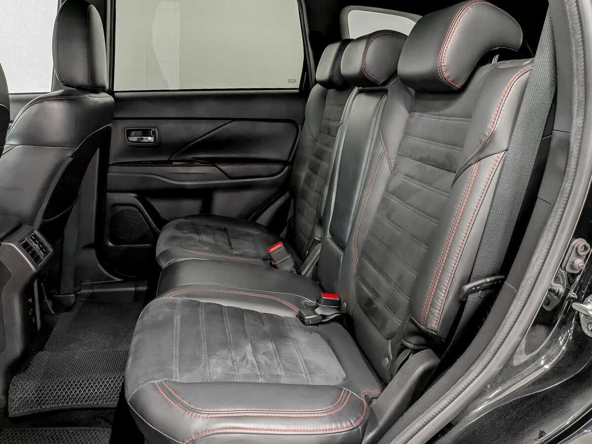 Mitsubishi Outlander с пробегом — 2021 год. Фото: #11