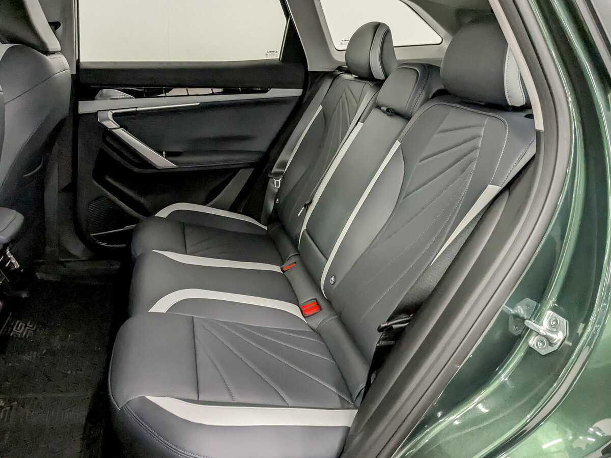 Geely Atlas с пробегом — 2024 год. Фото: #11