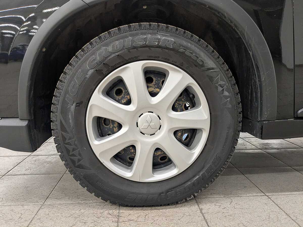 Mitsubishi Outlander с пробегом — 2018 год. Фото: #10