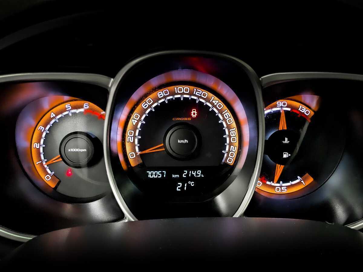 Lada (ВАЗ) Vesta с пробегом — 2019 год. Фото: #12