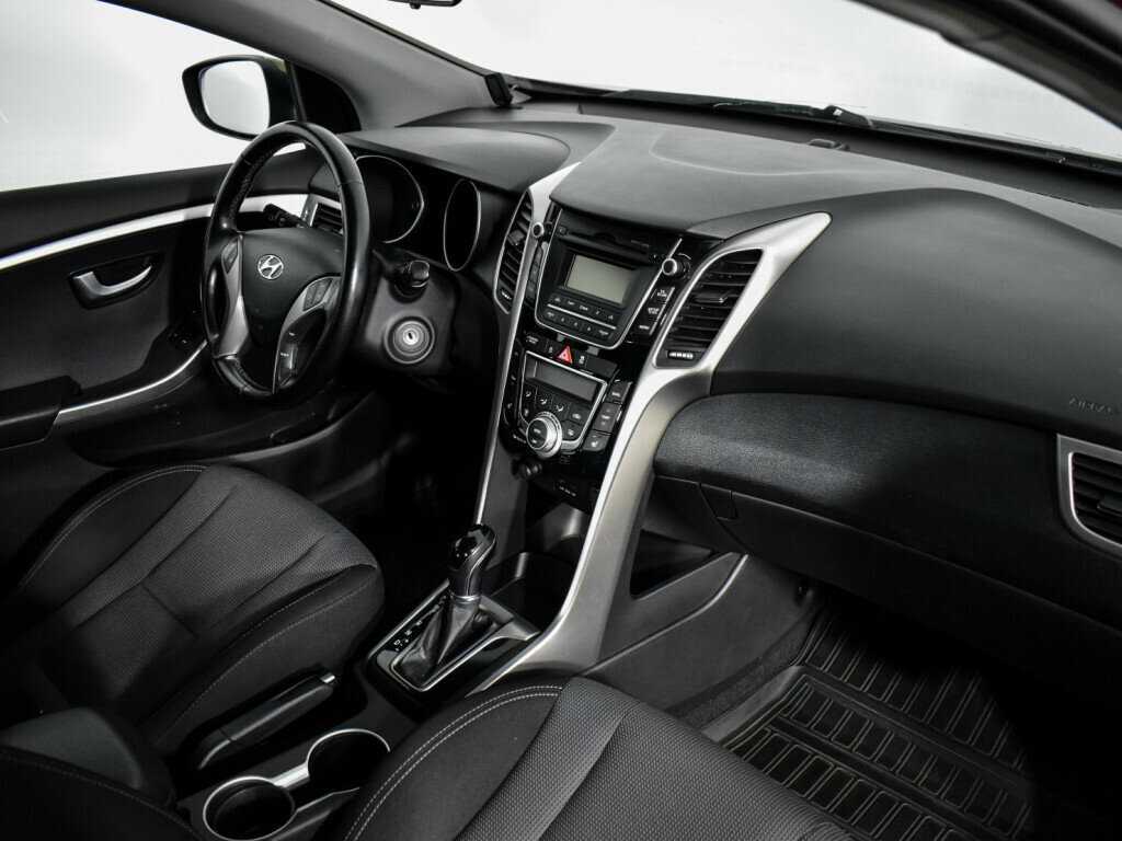 Hyundai i30 с пробегом — 2013 год. Фото: #12