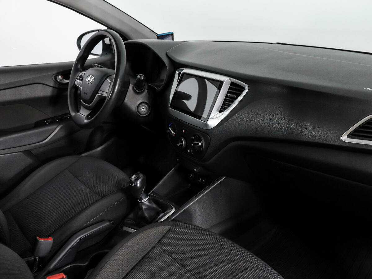 Hyundai Solaris с пробегом — 2018 год. Фото: #9