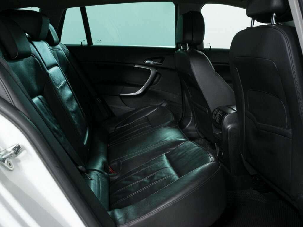 Opel Insignia с пробегом — 2014 год. Фото: #7