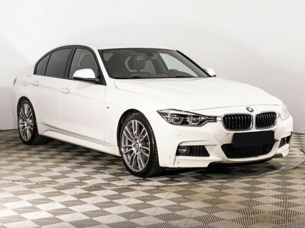 BMW 3 серии с пробегом — 2018 год. Фото: #2