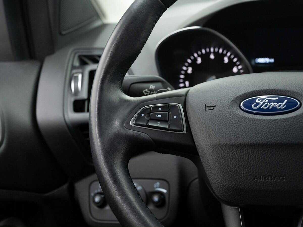 Ford Kuga с пробегом — 2017 год. Фото: #15