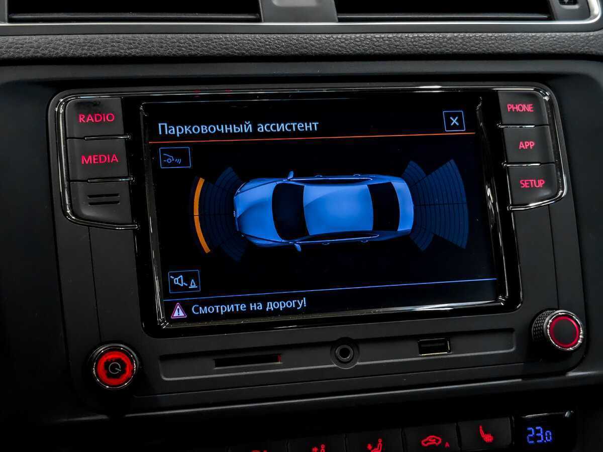 Volkswagen Jetta с пробегом — 2014 год. Фото: #24