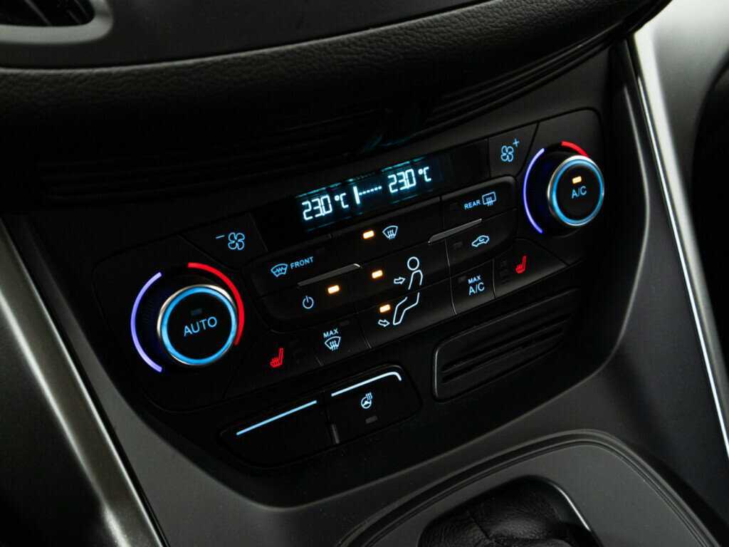 Ford Kuga с пробегом — 2017 год. Фото: #15