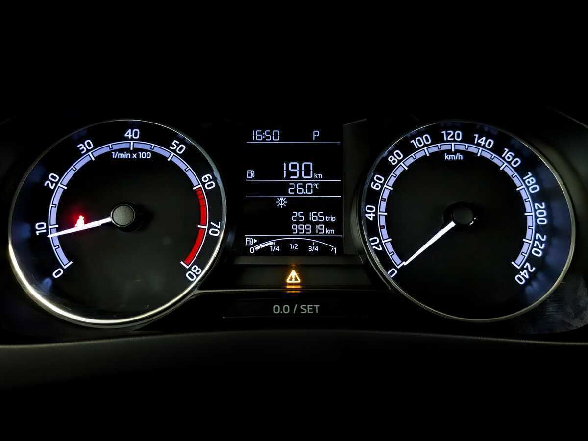 Skoda Rapid с пробегом — 2018 год. Фото: #12