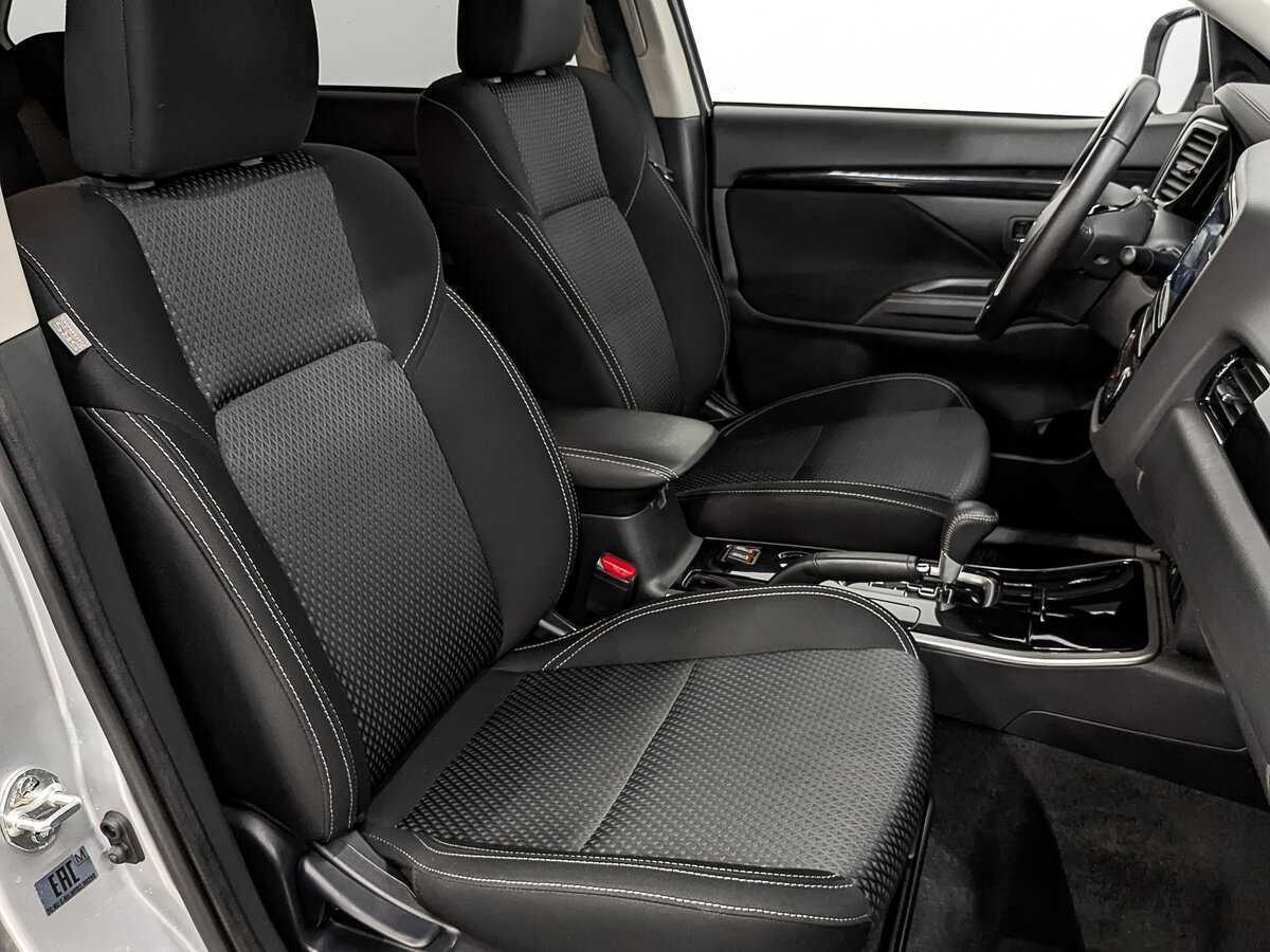 Mitsubishi Outlander с пробегом — 2020 год. Фото: #22