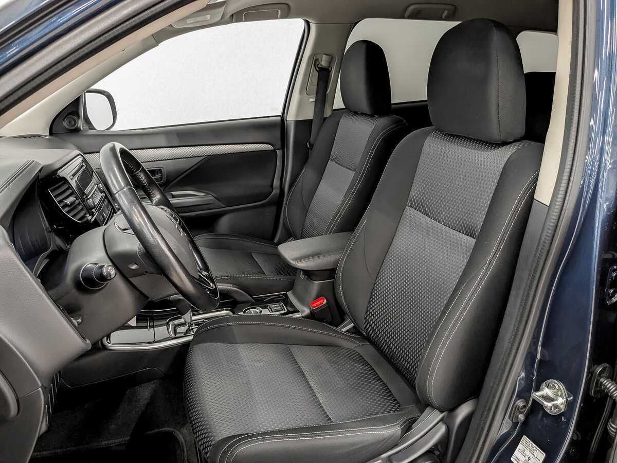 Mitsubishi Outlander с пробегом — 2017 год. Фото: #19