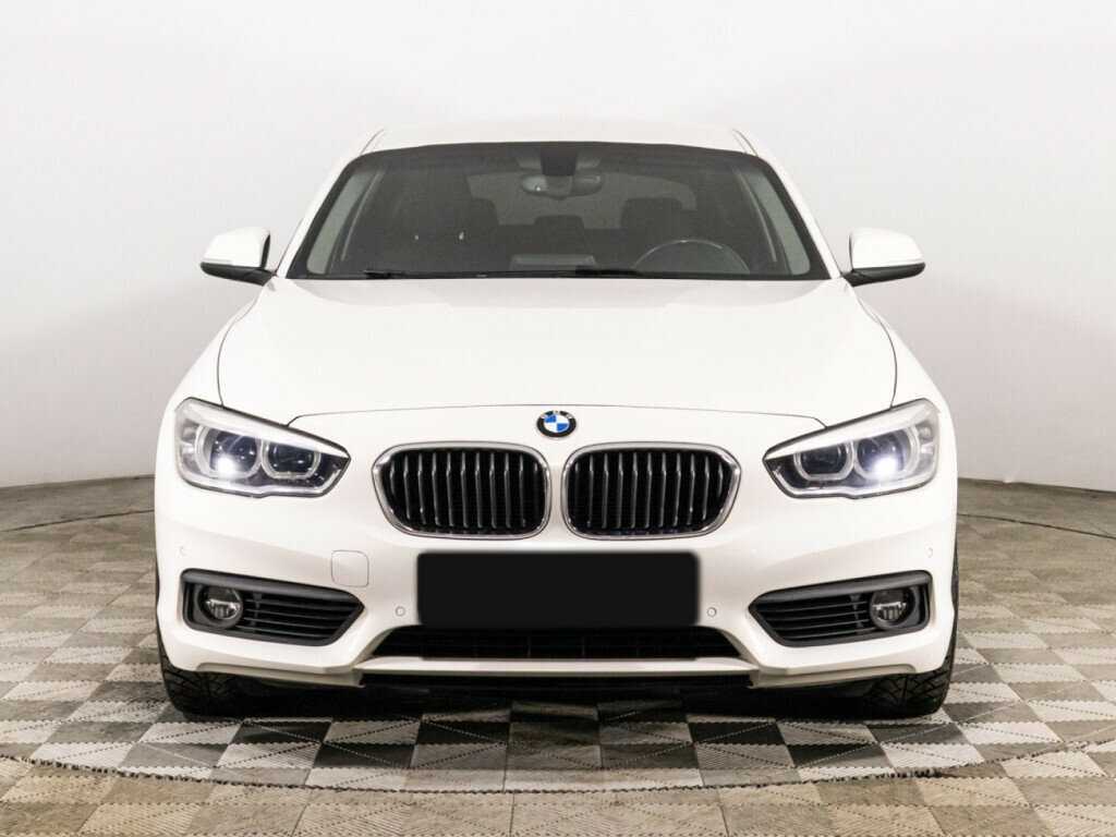 BMW 1 серии с пробегом — 2016 год. Фото: #1