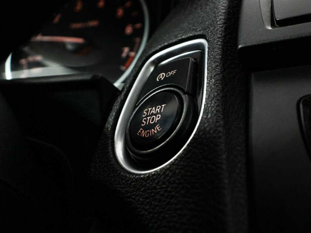 BMW 1 серии с пробегом — 2013 год. Фото: #17