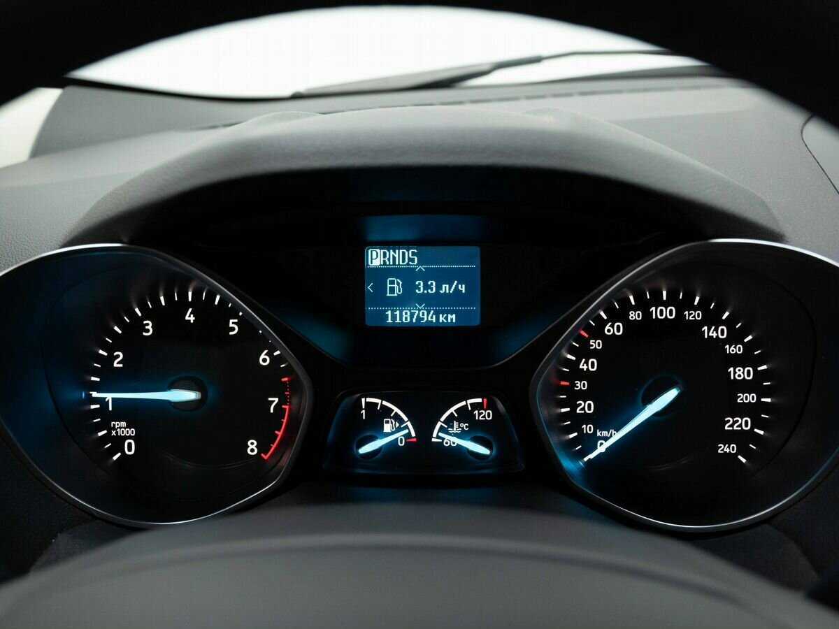 Ford Kuga с пробегом — 2017 год. Фото: #18