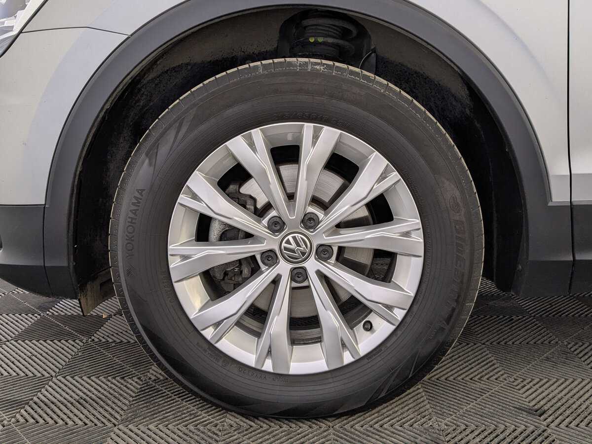 Volkswagen Tiguan с пробегом — 2020 год. Фото: #11